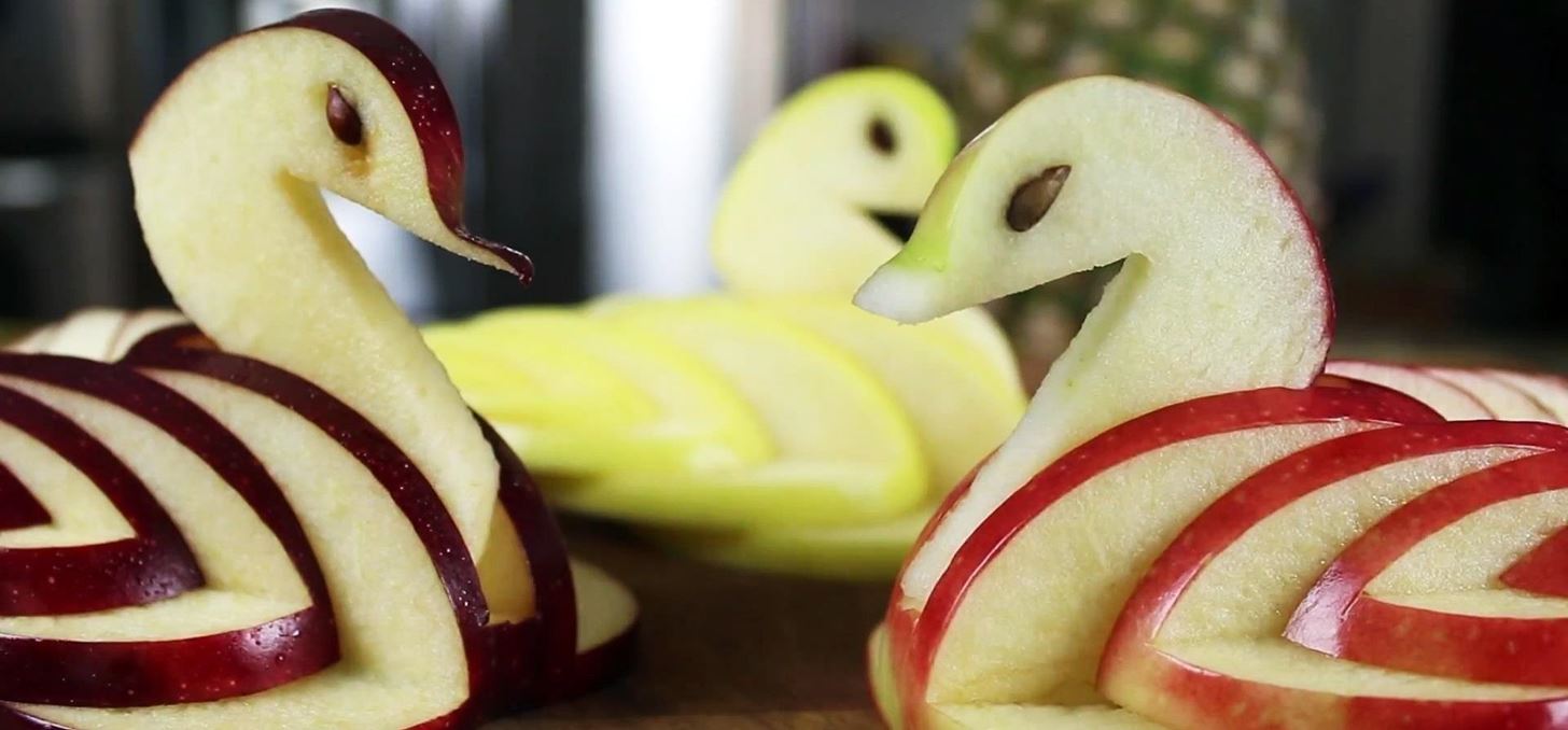 10 Edible Thanksgiving Decorations That'll Get Your Family Even Fatter