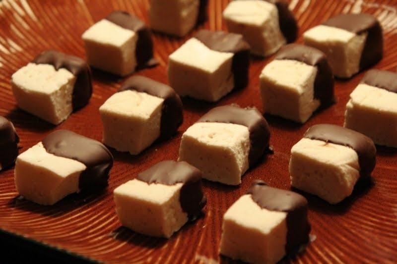 Treat Yourself During the Holidays with These Tasty (And Tipsy) Christmas Marshmallows