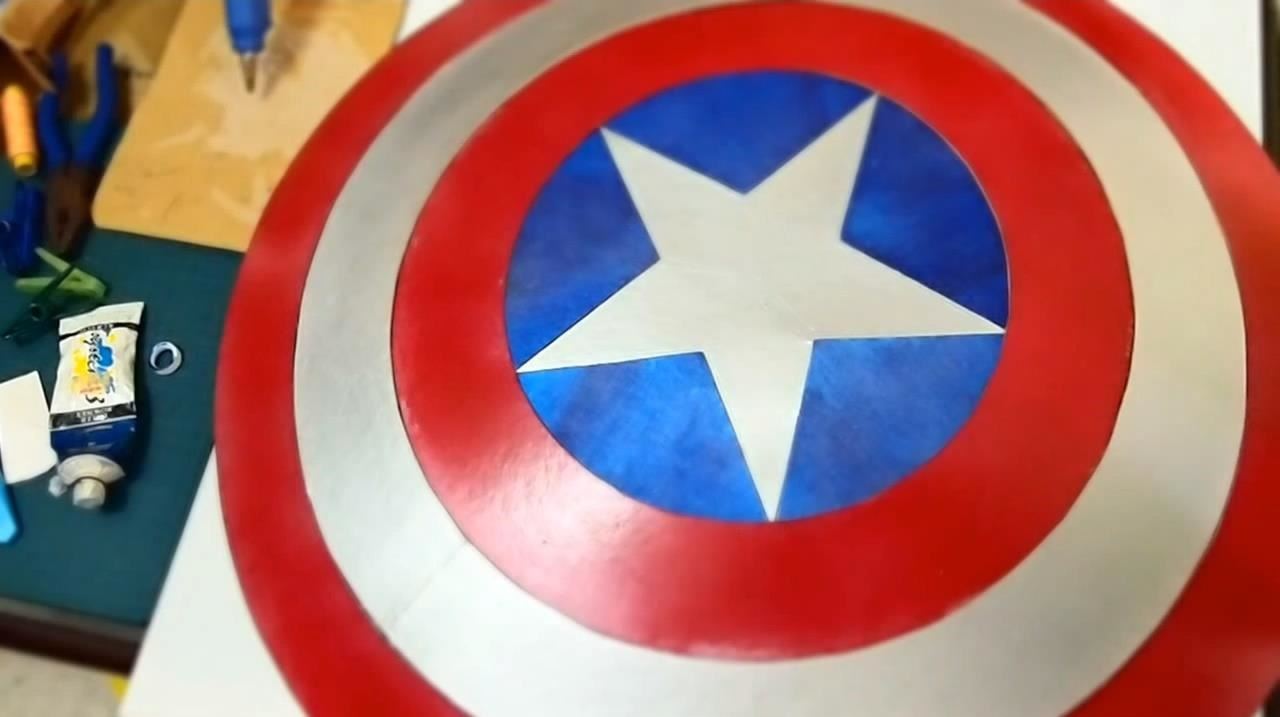 make cardboard captain america shield for halloween