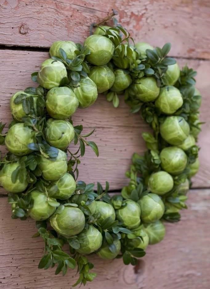 Christmas Food Hacks: 9 Edible Wreaths to Deck Out Your Holiday
