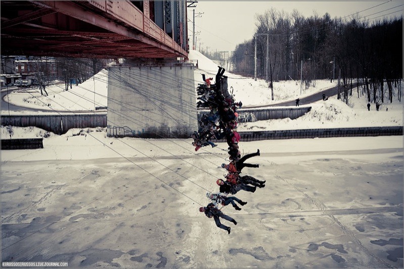 Russian Roulette Bridge Jumping