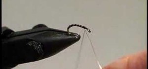 Tie a buzzer for fly fishing
