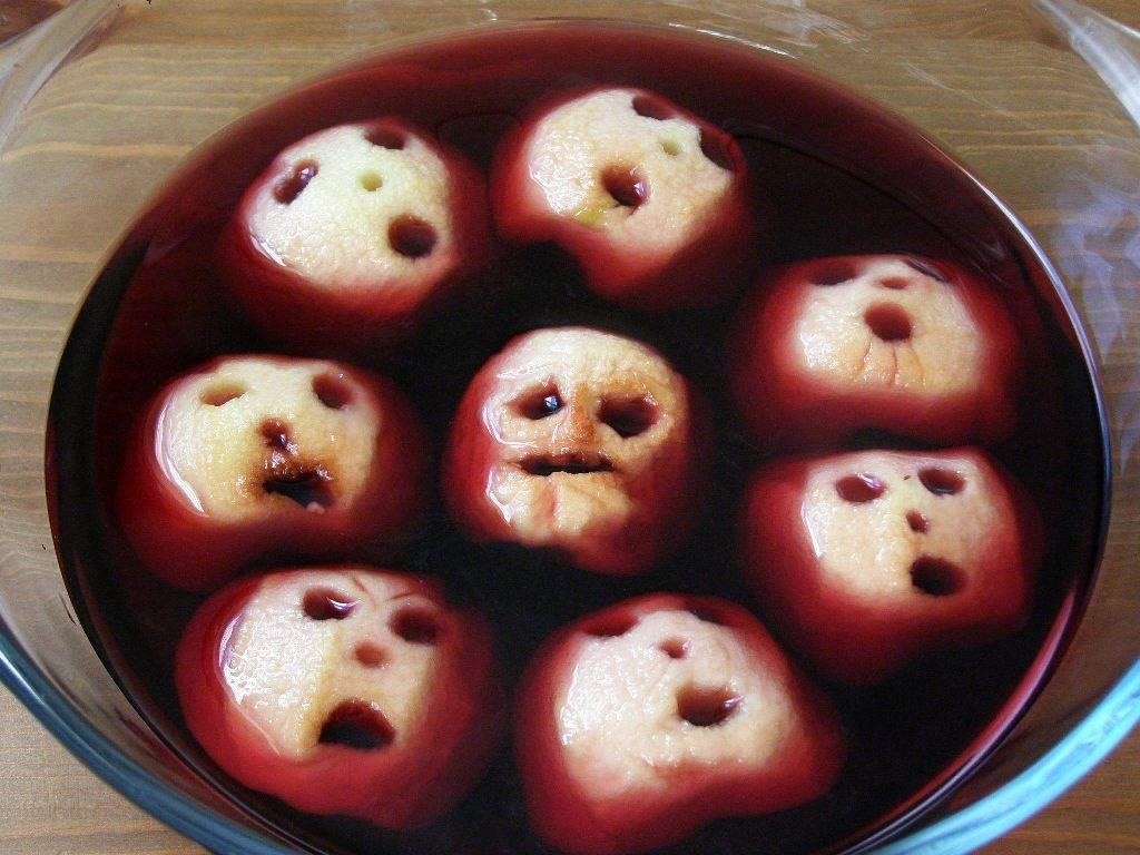 Halloween Food Hacks: How to Make Shrunken Heads Out of Apples & Potatoes