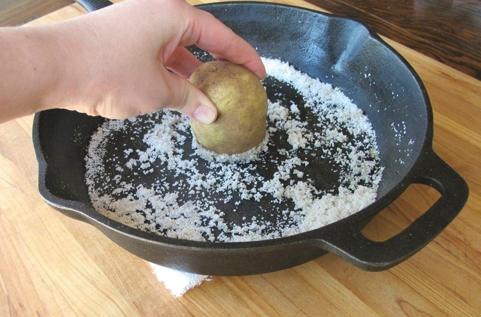 41 Household Cleaning Hacks That You Needed in Your Life Yesterday
