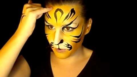 Do theatrical tiger face paint