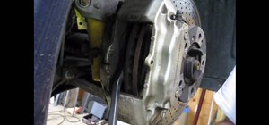 Change the front brakes on a water-cooled Porsche 996
