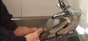 Repair a leaky tap faucet washer