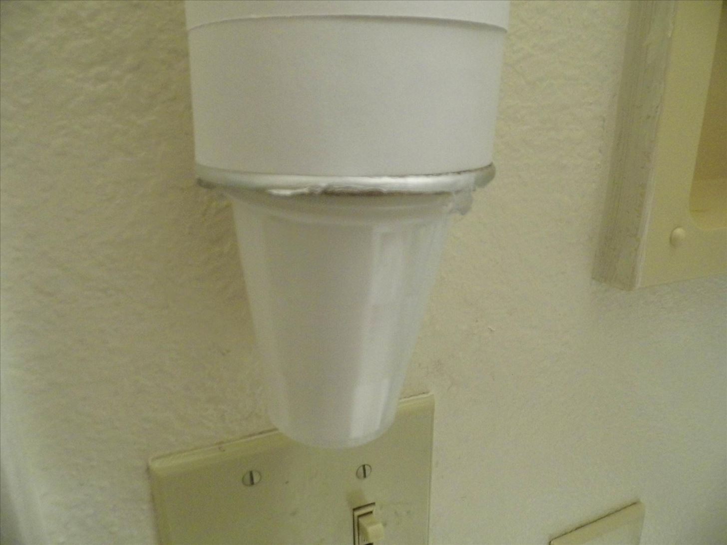 How to Make a Cheap, Stylized Paper Cup Dispenser for Your Bathroom