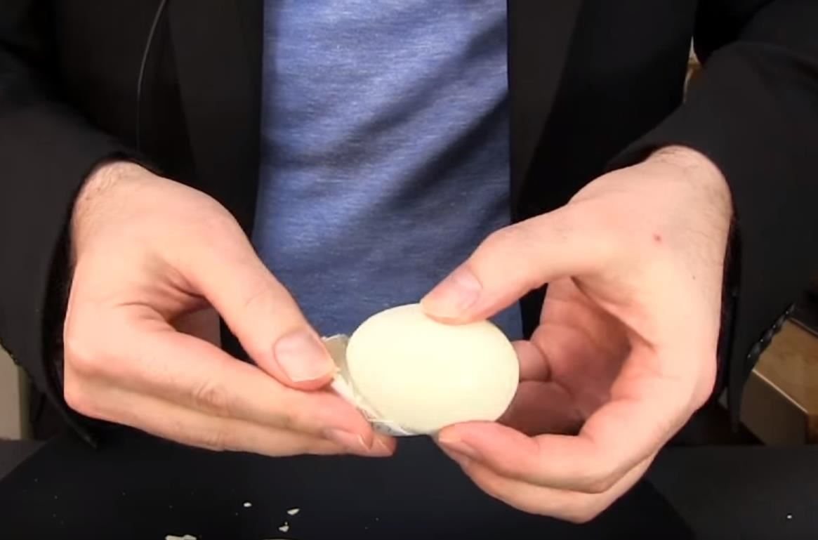 How to Make Eggs That Slide Right Out of Their Shells