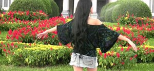 Craft a breezy bat sleeve blouse with Gianny L