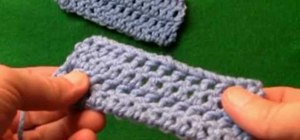 Cast off loose ends when crocheting for left-handers