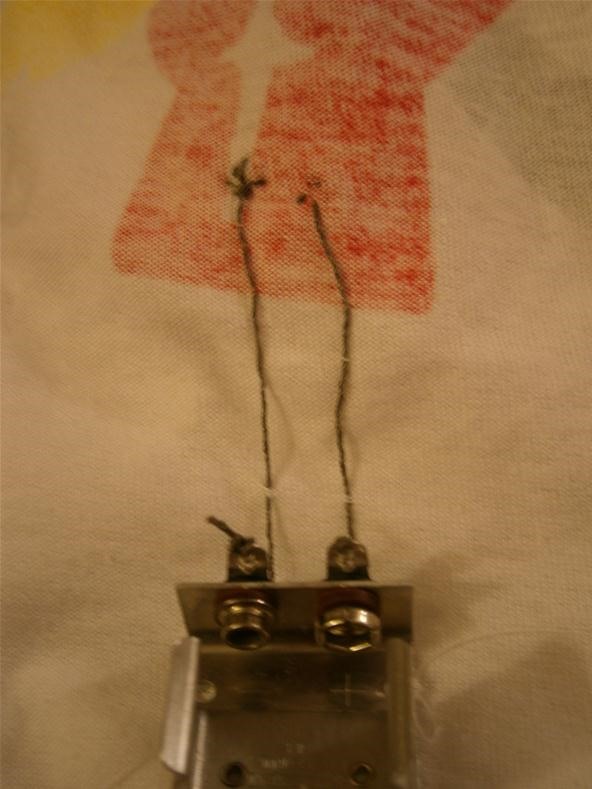 This DIY Soft-Circuit Military Tech Lets You Power Electronics Using Your Clothes