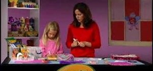 Make a 3-D heart pouch with Crayola