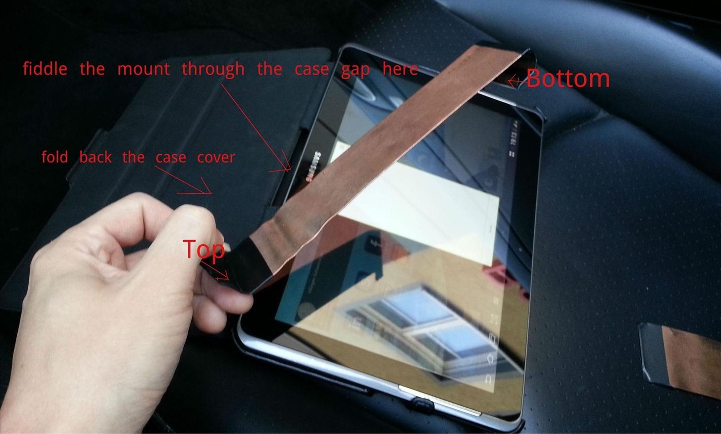 Add a Samsung Galaxy or Apple iPad to Your Car's Dash with This DIY Removable Tablet Mount