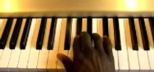Play the intro of "Halo" by Beyoncé on piano