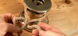 Tie a highwayman's hitch knot variant