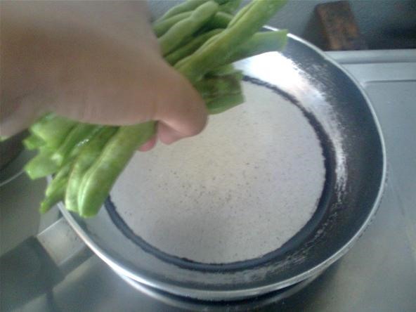 How to Cook Stir-fried Baguio Beans (Green Beans)