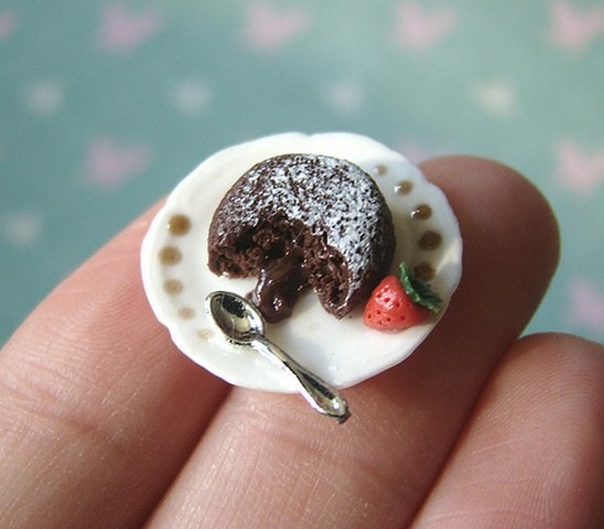 Miniature Cakes & Other Tiny Desserts