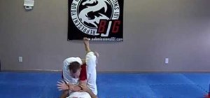 Escape from a Jiu Jitsu triangle choke