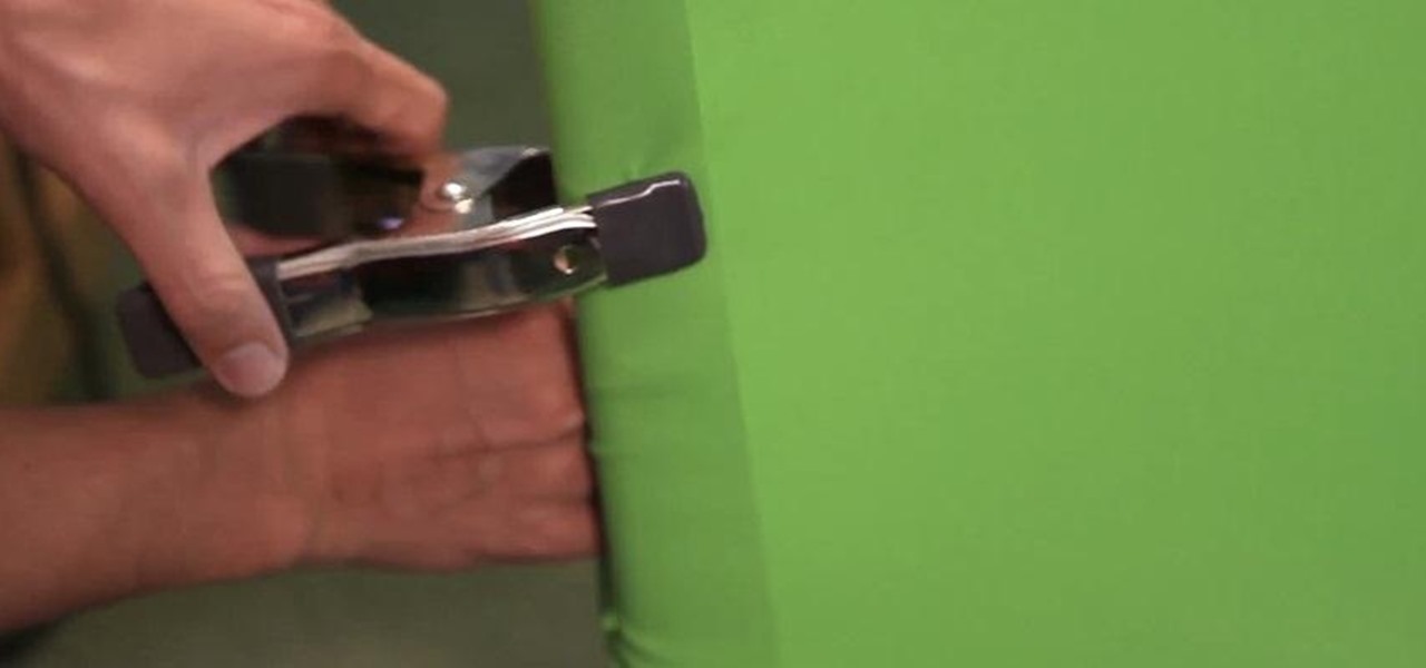 How the Best Amateur YouTube Stars Build, Light, and Shoot a Green Screen for Cheap