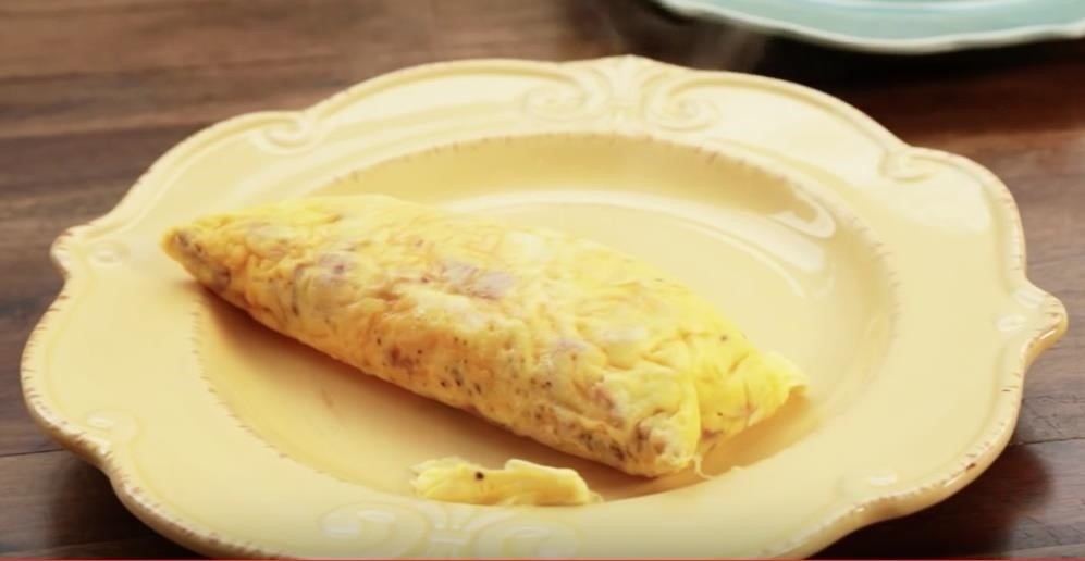 This Hack Lets You Cook Everybody's Omelets at the Same Time
