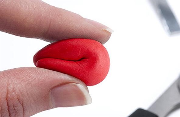 Mad Science Giveaway: What Would You Do with Sugru, the Magical Mold-Anything Goo? [CLOSED]