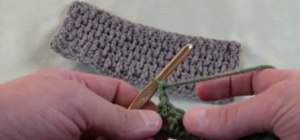 Crochet a crinkle stitch for left handers