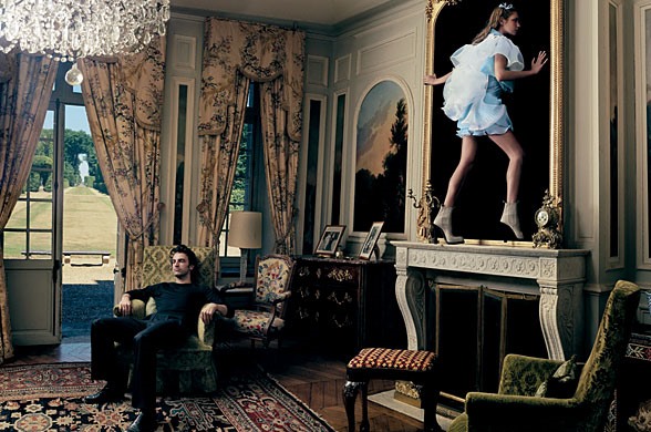 Annie Leibovitz & Vogue Do Alice