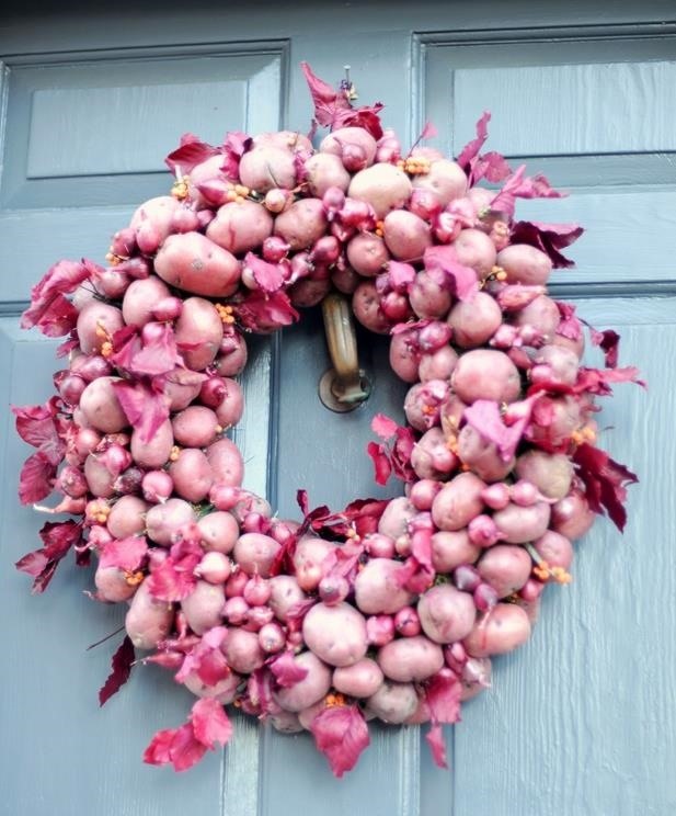 Christmas Food Hacks: 9 Edible Wreaths to Deck Out Your Holiday