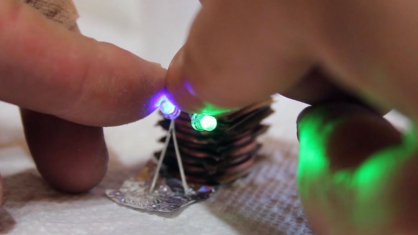 Turn Your Spare Pocket Change into DIY Batteries with This Penny Power Hack