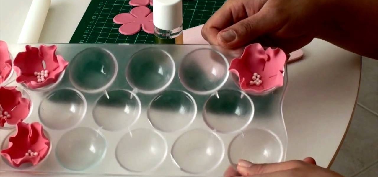 How to Make a delicate rose out of fondant for cake ...