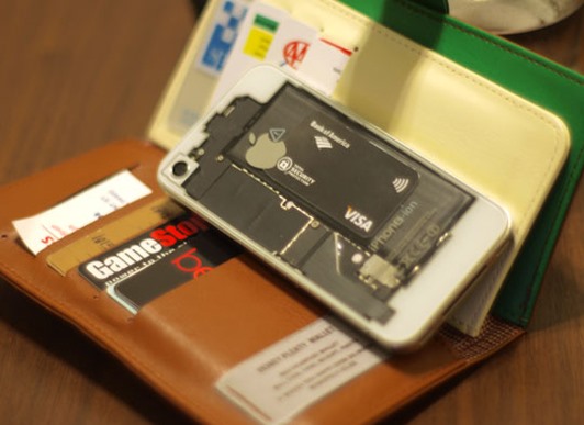 The Perfect Hack for Enabling NFC Credit Card Payments on Your iPhone 4