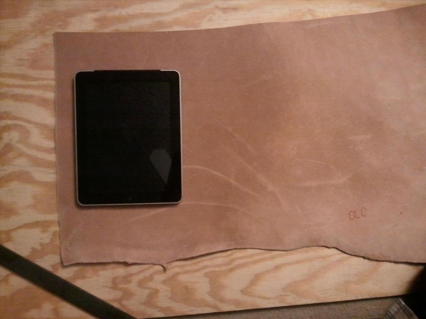 How to Make a Super-Simple Steampunk iPad Case Out of Leather