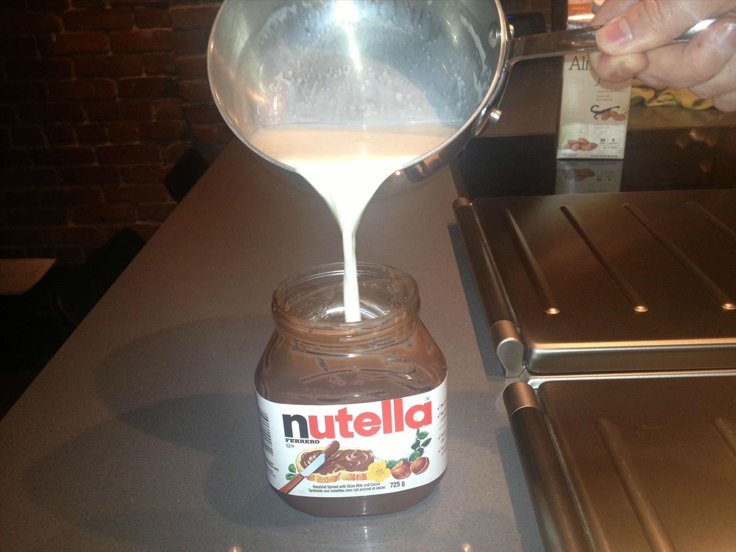 You've Been Wasting the Best Part! 5 Delicious Uses for Your "Empty" Nutella & Peanut Butter Jars