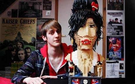 3,000 Bricks Make 1 Amazing Amy Winehouse LEGO Portrait