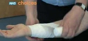 Apply first aid crepe bandages