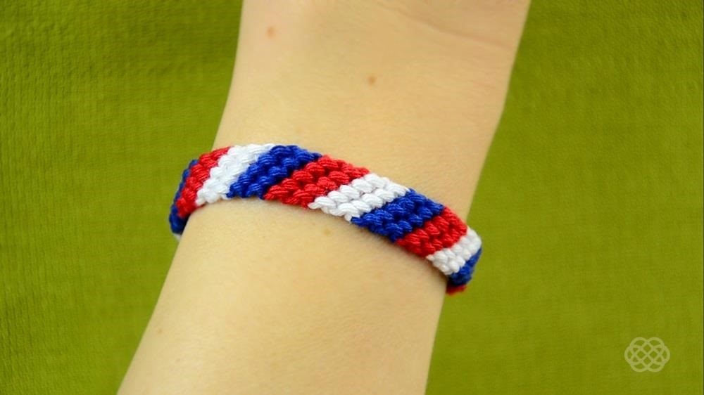 How to Make a Candy Stripe Friendship Bracelet