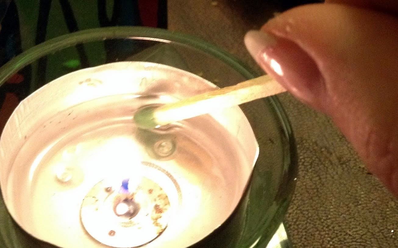 How to Make Your Own Waterproof Matches for Faster, Easier Fire-Starting