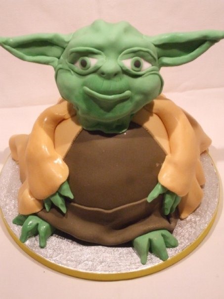 Insane Star Wars Cakes Part 2 « CAKES! CAKES! CAKES! :: WonderHowTo