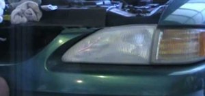 Clean jaundiced plastic headlights