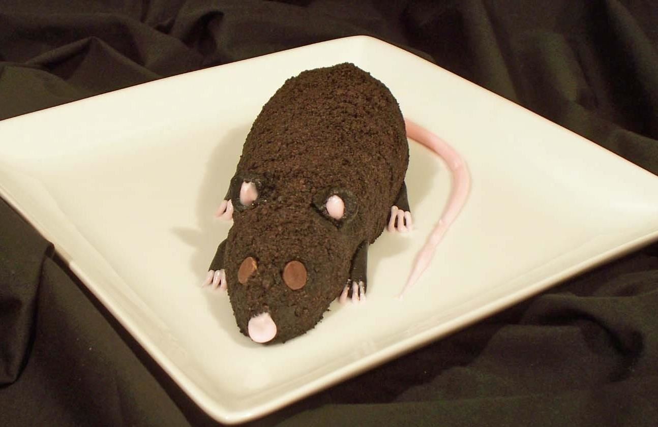 13 Deeply Disgusting Dishes, Drinks & Desserts for Halloween