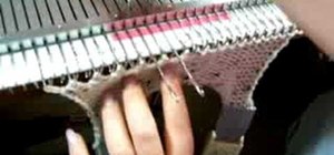 Knit eyelets with a knitting machine