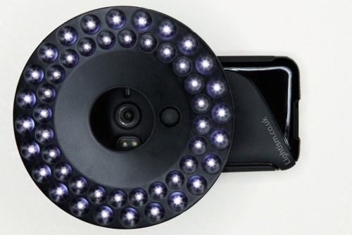 How to Build a Cheap Ring Light for Your Smartphone with Velcro and an LED Camping Tent Light