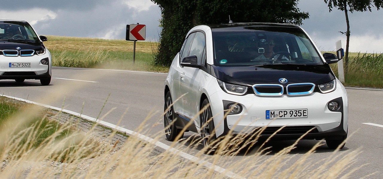 BMW Stealthily Tries to Recruit 2,000 Driverless Engineers