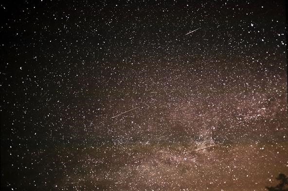 Lyrid Meteors Time Lapse Video and Still Pictures
