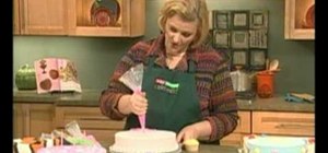Use the star tip when piping cake designs